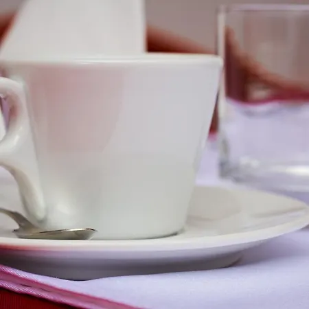 招待所 多奈特膳食公寓